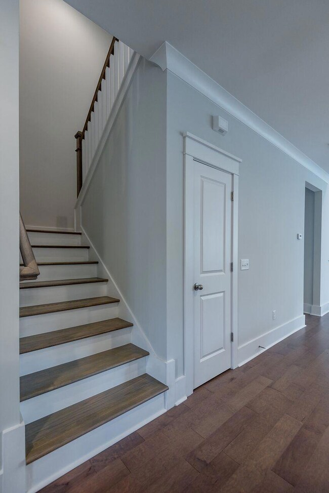 PHOTO OF SIMILAR HOME