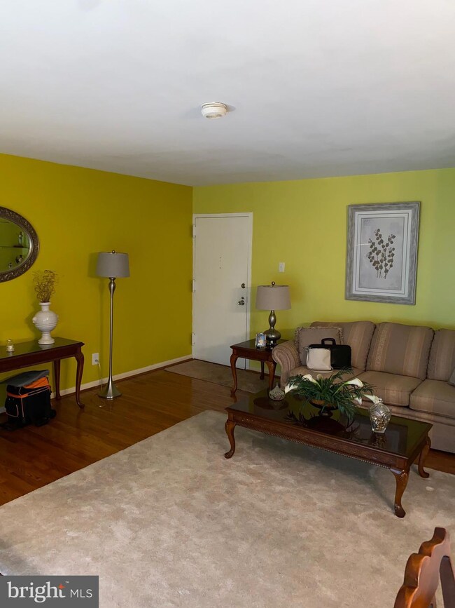 2311 Olson St unit 202A, Temple Hills, MD 20748 - photo 2