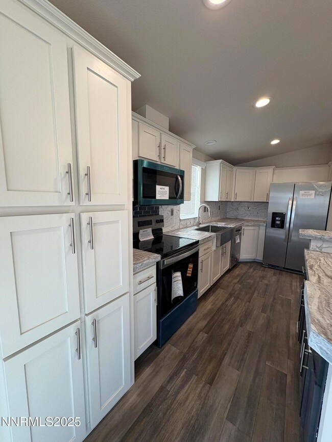 495 Camellia Way, Lovelock, NV 89419 - photo 5