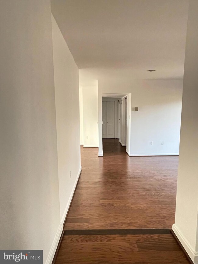 17800 Buehler Rd unit 134, Olney, MD 20832 - photo 3