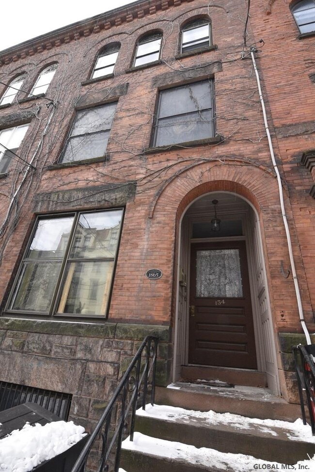 154 Lancaster St, Albany, NY 12210 - photo 2