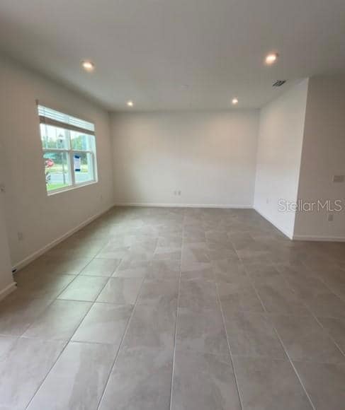 3279 Gardenia Reserve St, Apopka, FL 32703 - photo 7