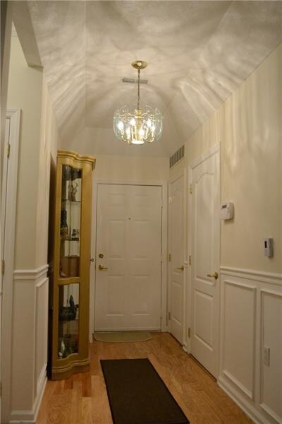 Welcome to Unit 103 at 800 Hidden Ridge Court! Foy
