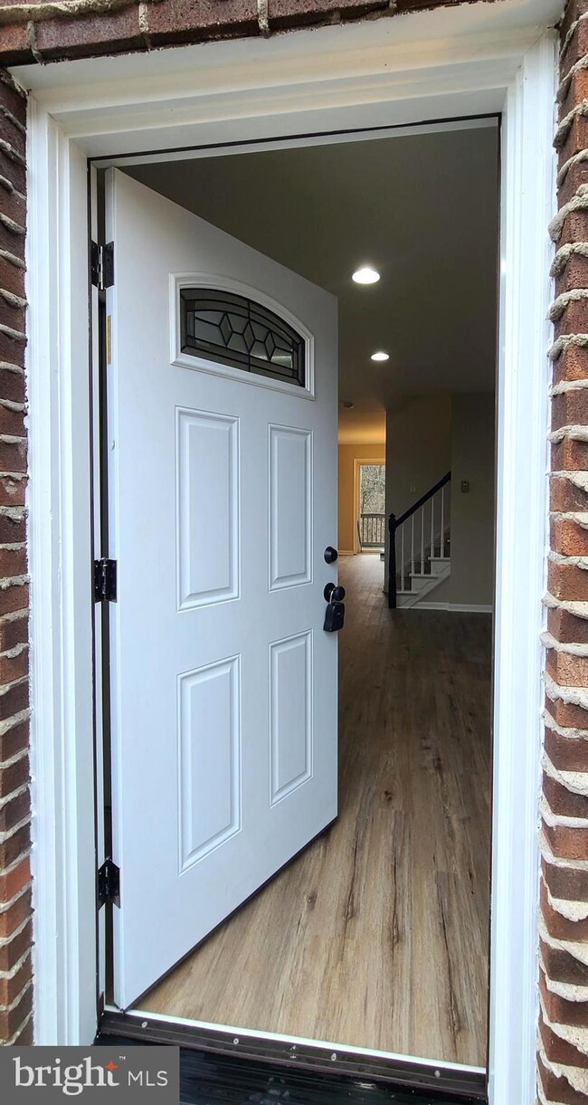 583 Manatawny St, Pottstown, PA 19464 - photo 3