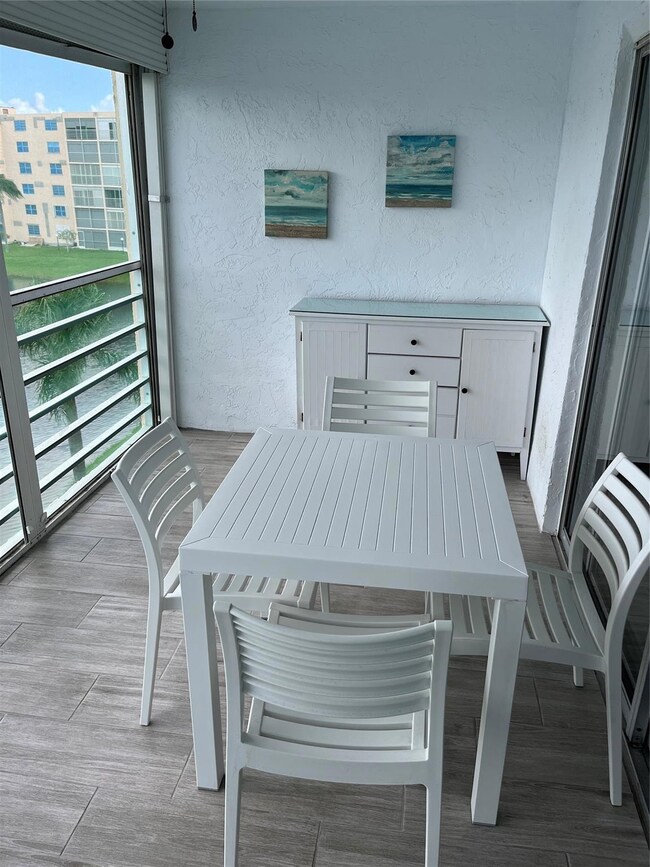 301 SE 3rd St unit 405, Dania, FL 33004 - photo 5