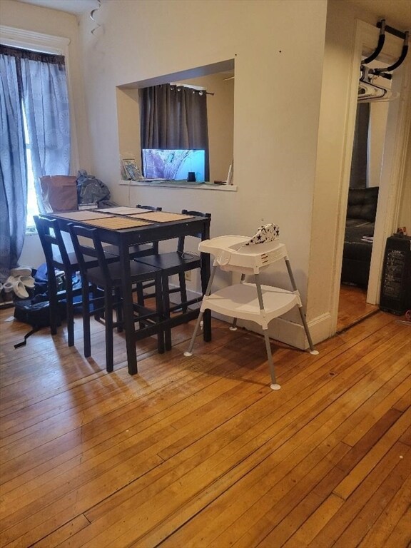 37 Forbes St, Worcester, MA 01605 - photo 4