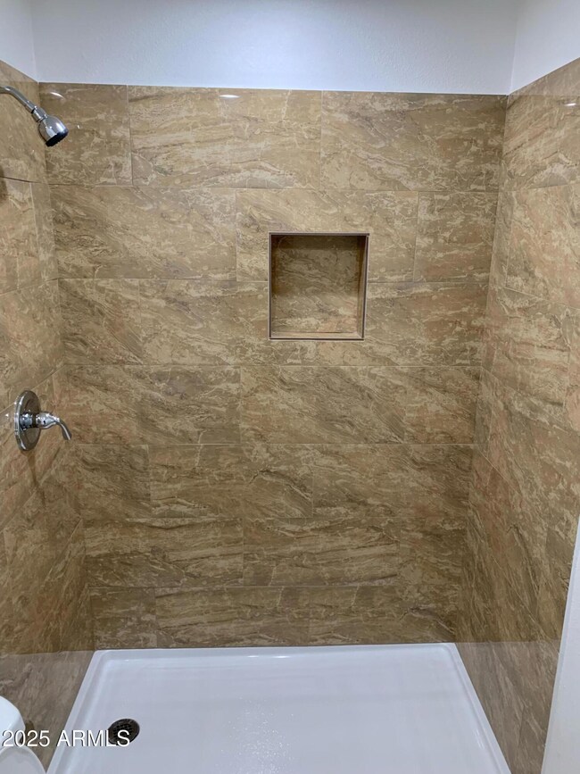 1759 W Hadley St unit C, Phoenix, AZ 85007 - photo 6