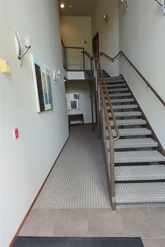 1630 W Riverside Ave unit 203, Spokane, WA 99201 - photo 2
