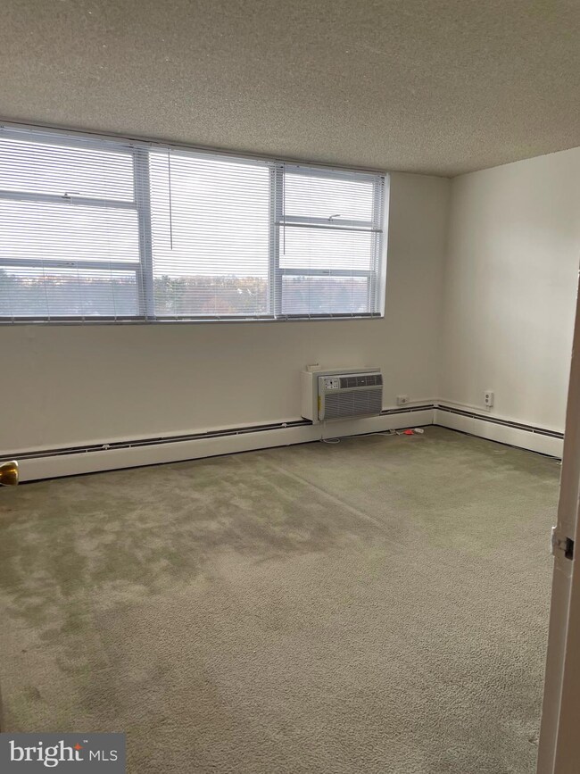 Radnor House unit 910, Bryn Mawr, PA 19010 - photo 6