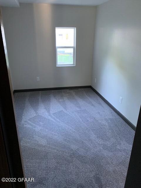 1008 S 10th St, Grand Forks, ND 58201 - photo 6