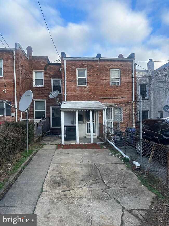 3707 Colborne Rd, Baltimore, MD 21229 - photo 3