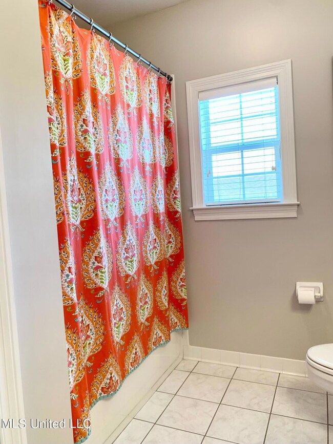 Bathroom 1a
