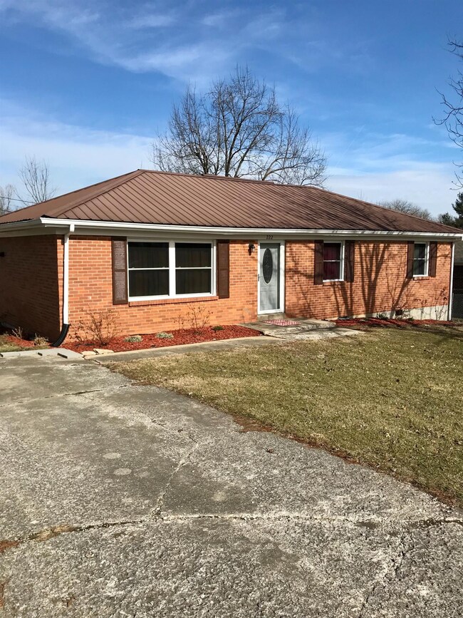 222 Longview Dr, Nicholasville, KY 40356 - photo 4