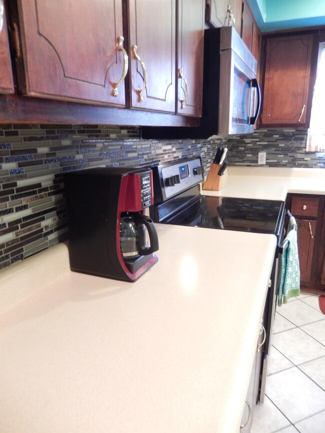 409 Stoll Poole Ct, Lexington, KY 40508 - photo 7