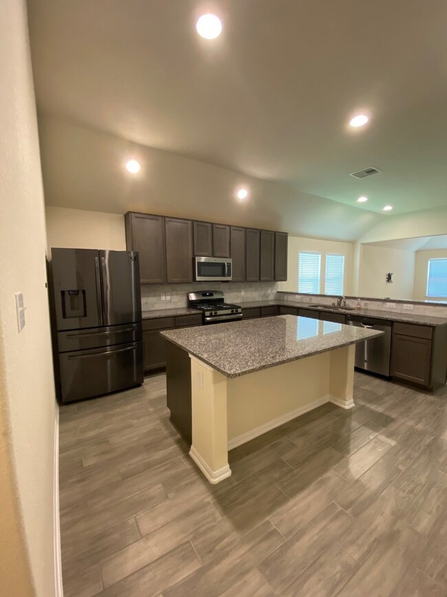 16397 Olive Sparrow Dr, Conroe, TX 77385 - photo 4