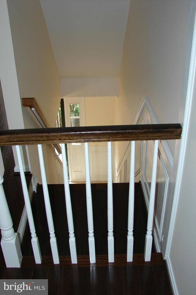 5135 Woodmire Ln, Alexandria, VA 22311 - photo 5