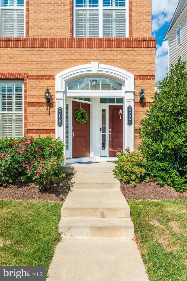23562 Buckland Farm Terrace, Ashburn, VA 20148 - photo 4