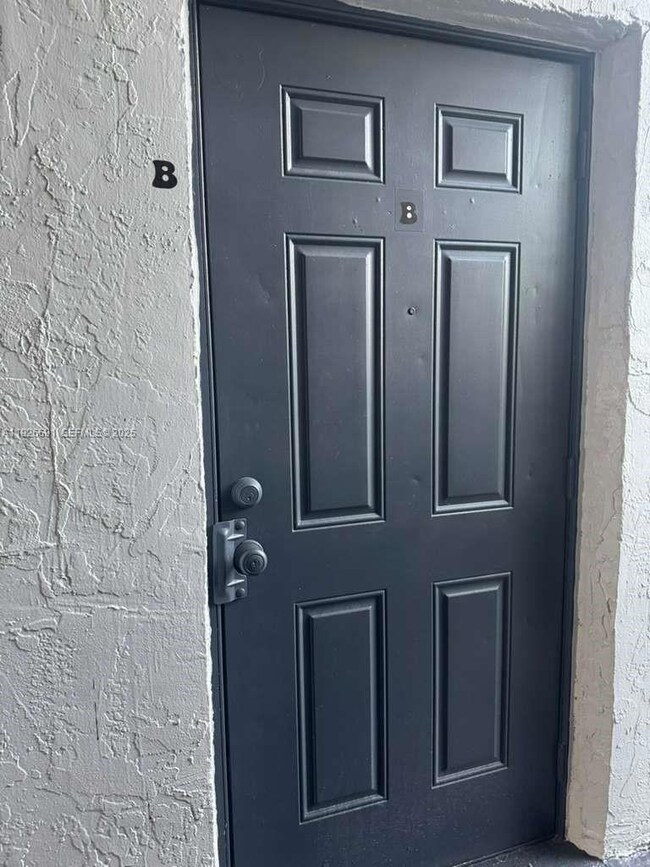 8003 W 6th Ave unit B, Hialeah, FL 33014 - photo 2