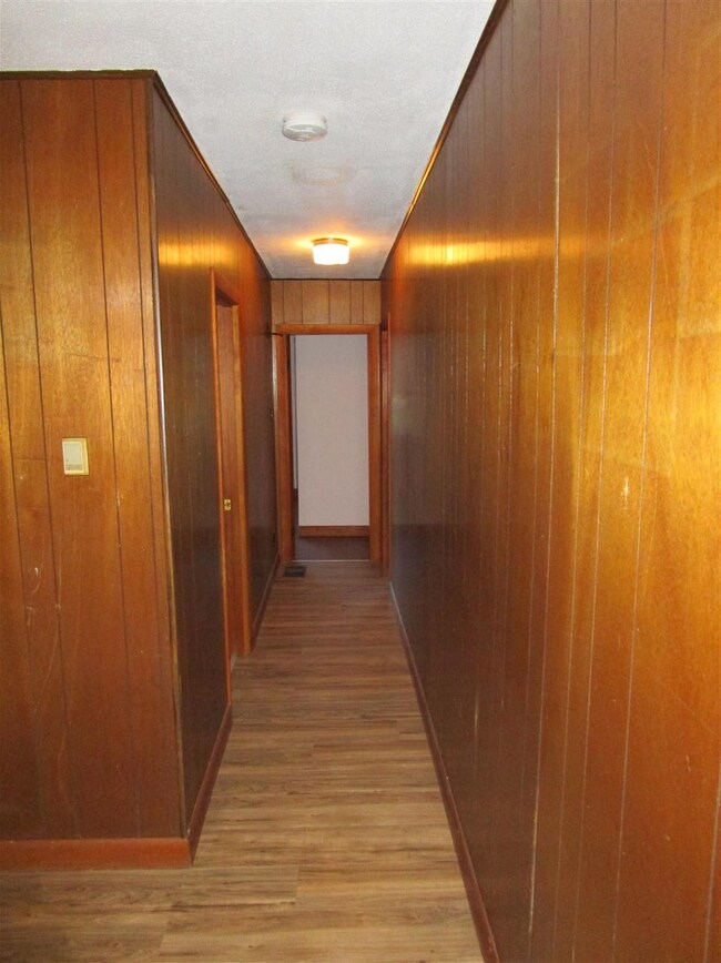 644 Warwick Rd, Winchester, NH 03470 - photo 4