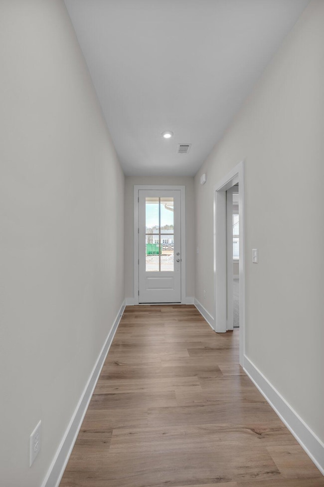 2592 Butlers Green Cir, Chattanooga, TN 37421 - photo 2