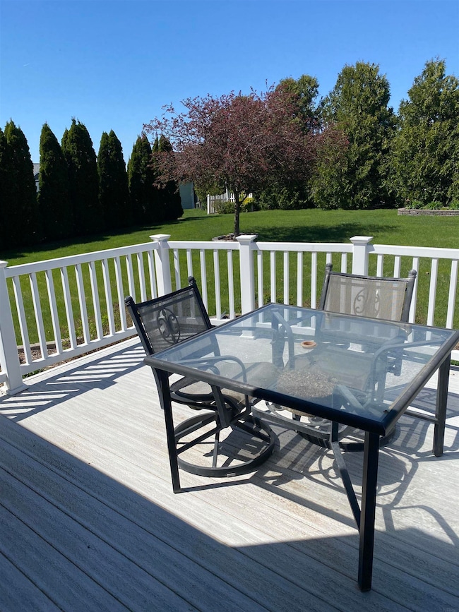 907 Blaine St unit DY, Dysart, IA 52224 - photo 4