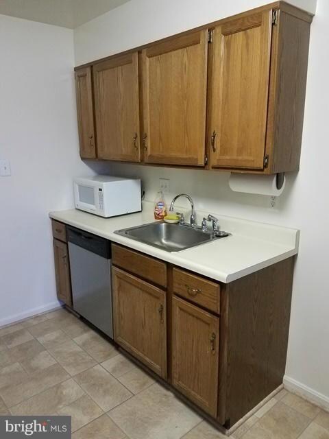 500 Chapel Ct unit 321, Walkersville, MD 21793 - photo 7