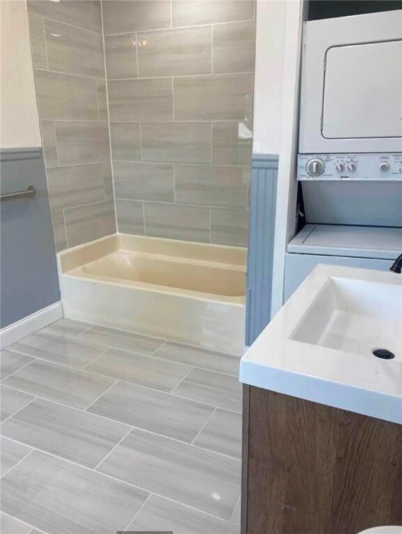 25 Eddy St unit 2, West Warwick, RI 02893 - photo 6