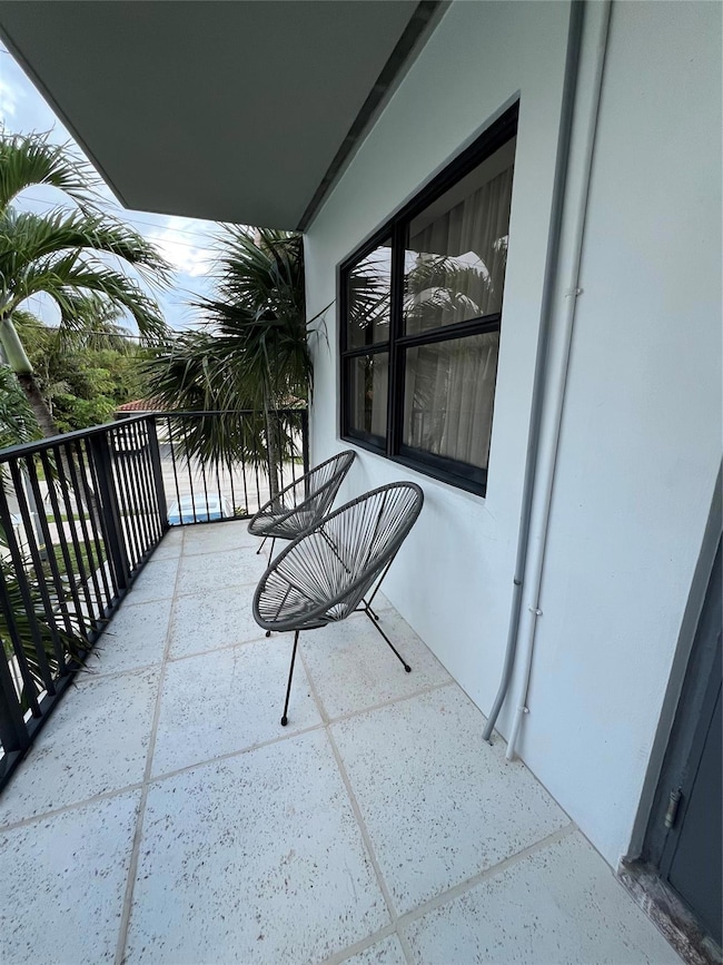 2100 NE 33rd Ave unit 2/2 A, Fort Lauderdale, FL 33305 - photo 4