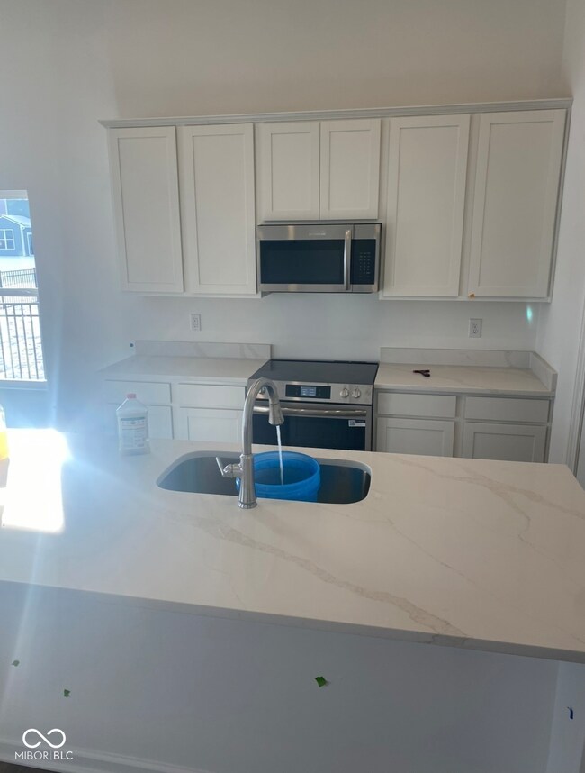 1493 Juniper Dr, Sheridan, IN 46069 - photo 2