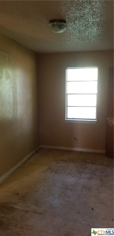 605 S Main St, Copperas Cove, TX 76522 - photo 4