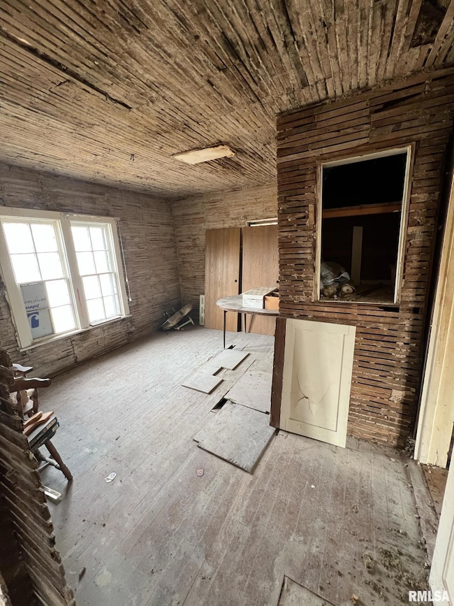 106 E Center St, West Point, IL 62380 - photo 6