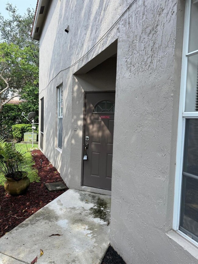 20931 Via Jasmine unit 6, Boca Raton, FL 33428 - photo 4