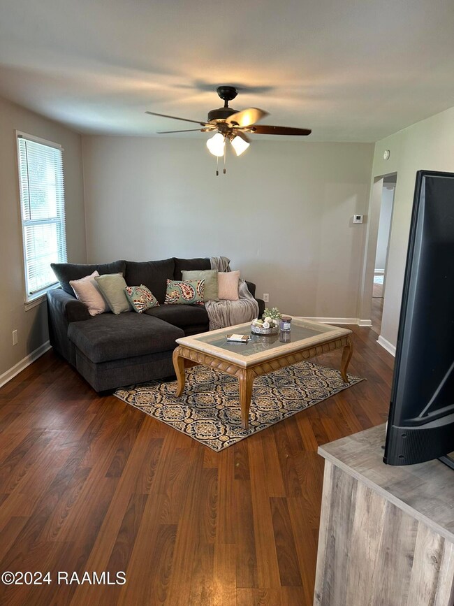 705 W Lagrange St, Lake Charles, LA 70605 - photo 3