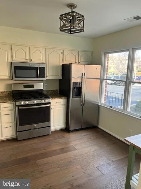 205 Locust St SE unit Q, Vienna, VA 22180 - photo 2