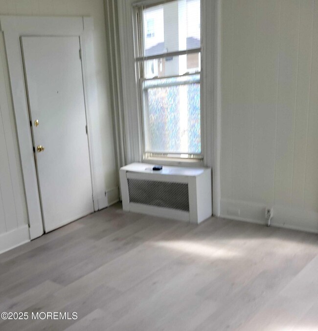 38 Main St unit . 1, Keyport, NJ 07735 - photo 6