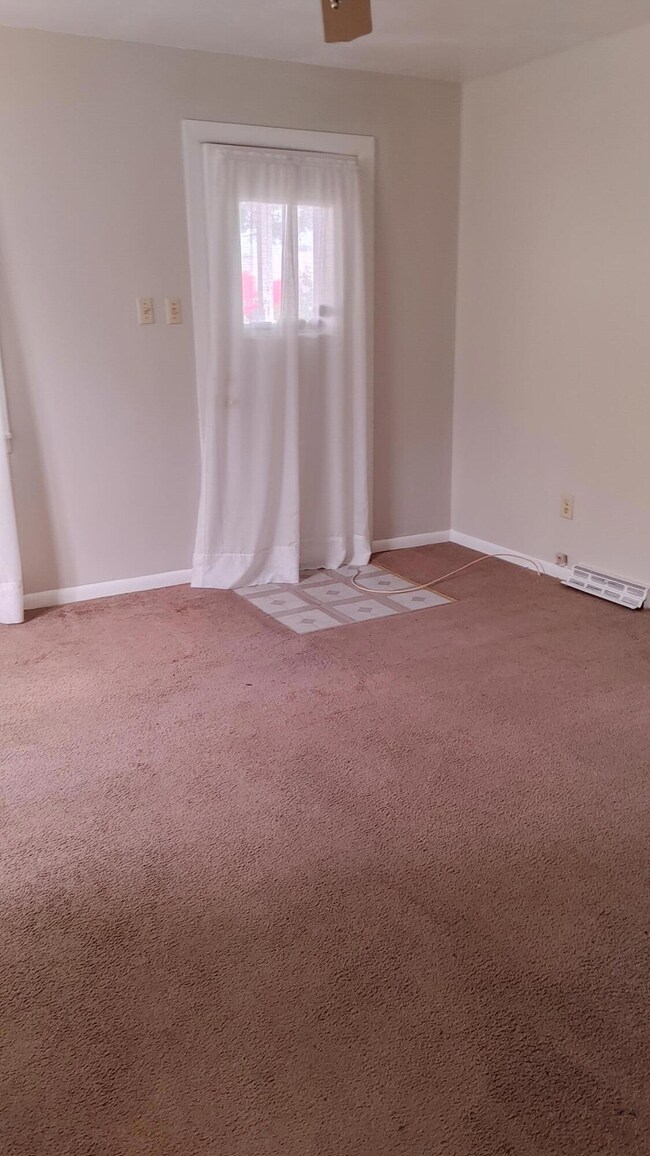 449 Bartram Ave, Marion, OH 43302 - photo 3