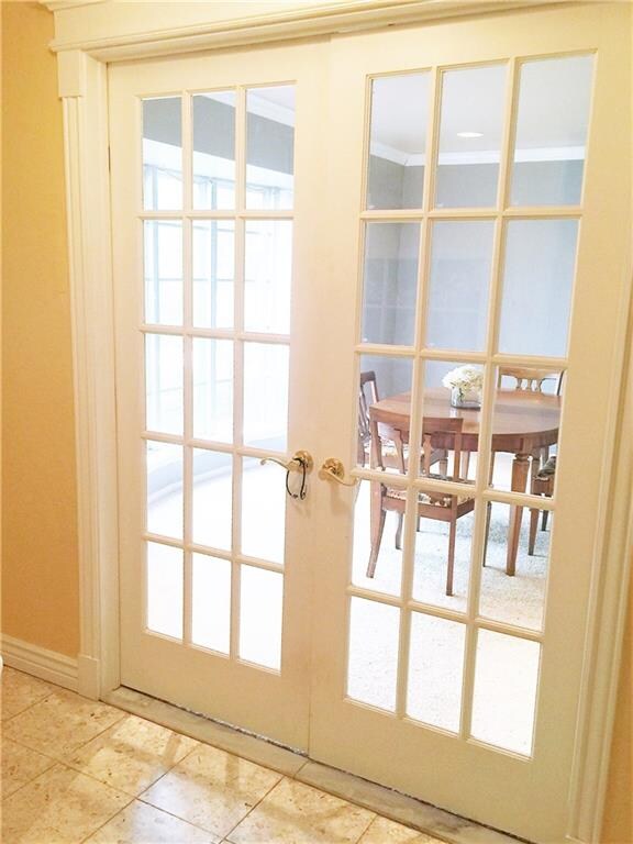 12005 Camelot Ct, Oklahoma City, OK 73120 - photo 3