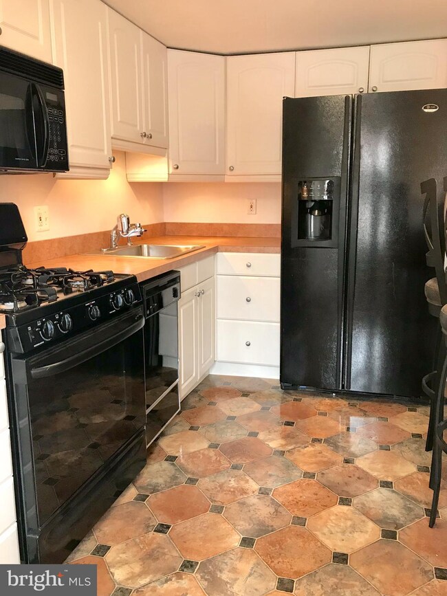 1436 Light St unit B, Baltimore, MD 21230 - photo 7