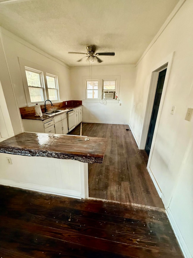 904 Hatley Rd, Amory, MS 38821 - photo 6