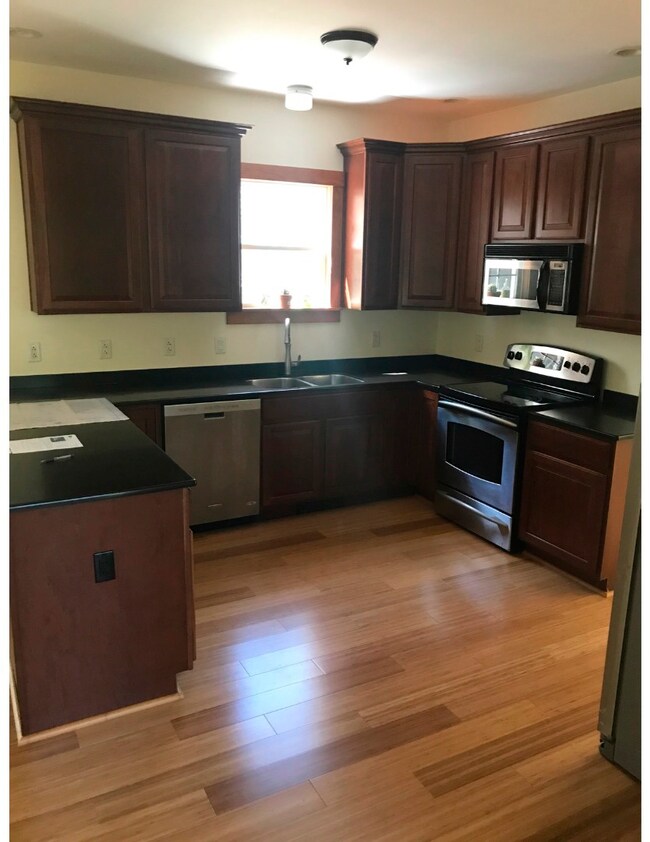 82 Clover Hill Rd, Tisbury, MA 02568 - photo 4