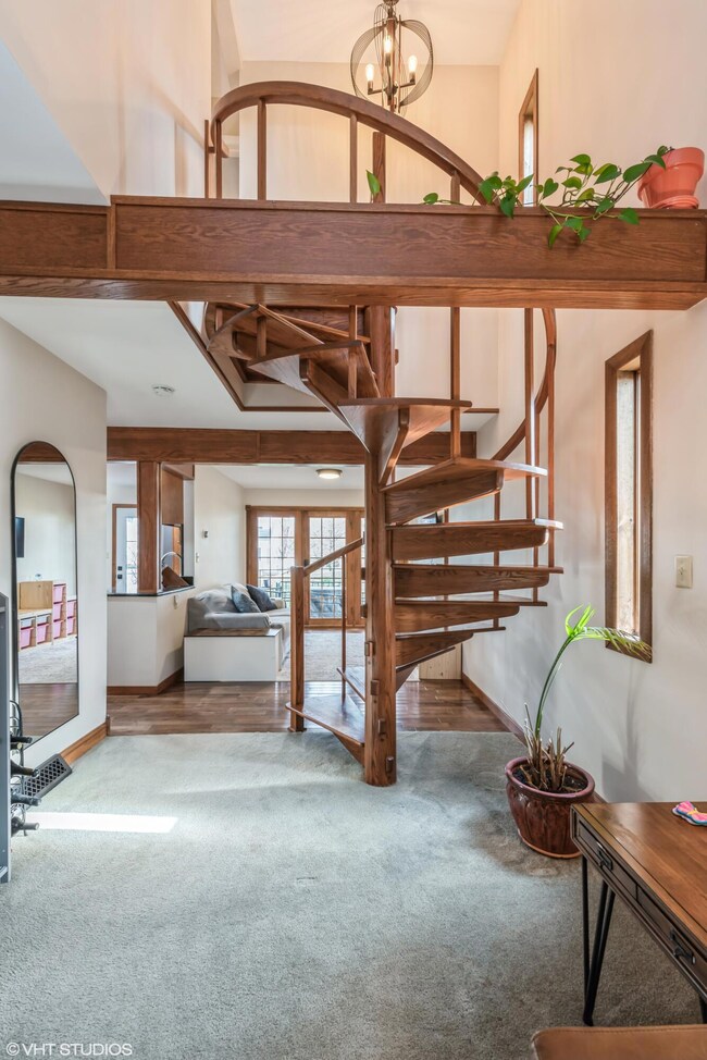 14_599DomkeDrive_68_Staircase_HiRes