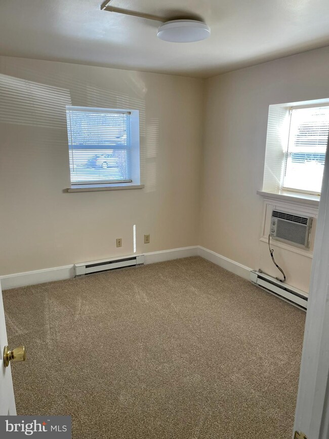 534 Warm Spring Rd unit 1, Chambersburg, PA 17202 - photo 7
