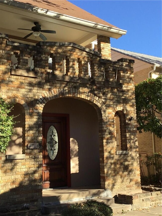 4123 Herschel Ave unit 1, Dallas, TX 75219 - photo 2