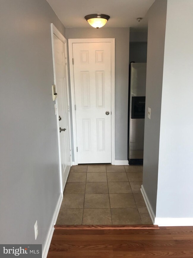 3381 Yost Ln unit 304, Dumfries, VA 22026 - photo 4