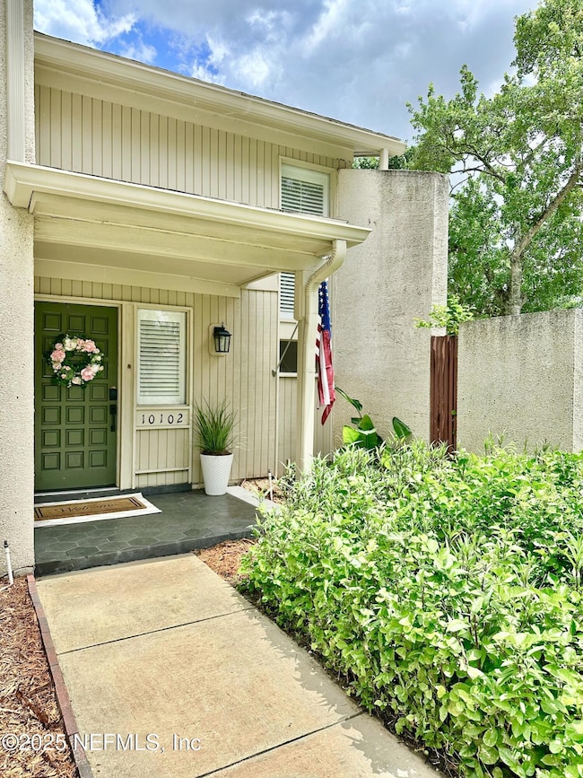 10102 Leisure Lane N. exteriors Beth 2