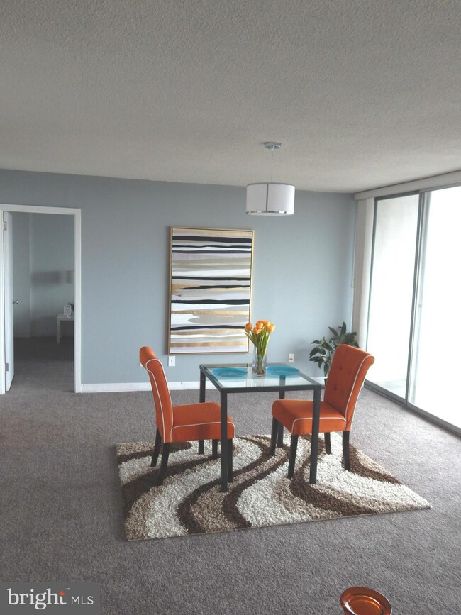 Strathmore Tower unit 902, Baltimore, MD 21215 - photo 3