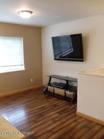 1311 Hillcrest Park Ct unit 5, Anchorage, AK 99515 - photo 3