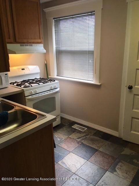 501 N Walnut St, Lansing, MI 48933 - photo 3