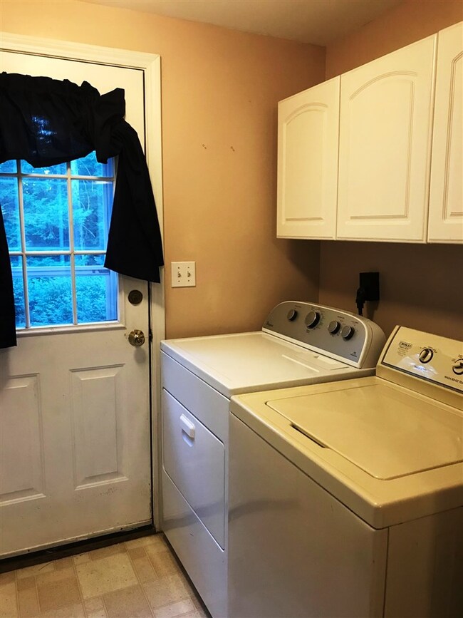 54 Winter St, Lebanon, NH 03766 - photo 6