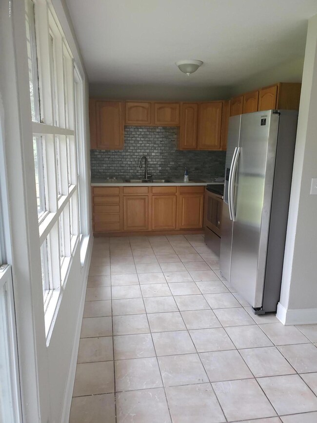 234 Pecan St, Jacksonville, FL 32211 - photo 4